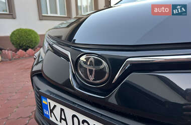 Седан Toyota Corolla 2019 в 