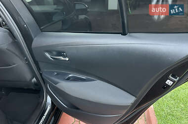 Седан Toyota Corolla 2019 в 