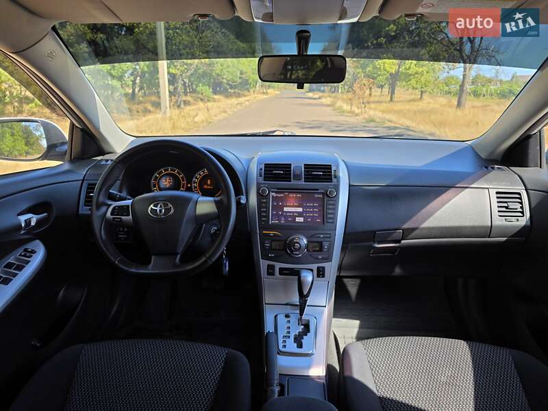 Седан Toyota Corolla 2012 в Одессе