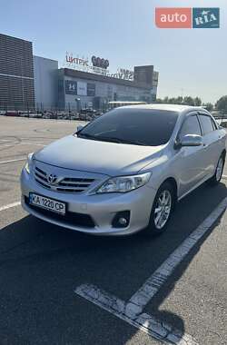Седан Toyota Corolla 2012 в Киеве