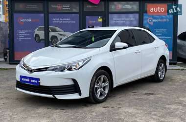 Седан Toyota Corolla 2017 в Вінниці