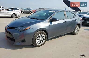 Седан Toyota Corolla 2018 в 