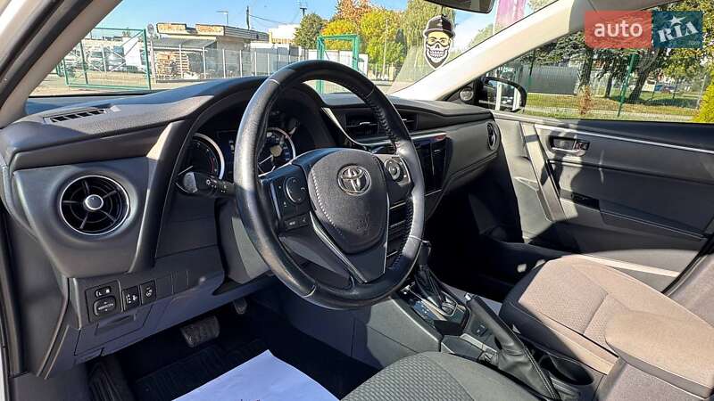 Седан Toyota Corolla 2018 в Львове фото 11 Седан Toyota Corolla 2018 в Львове