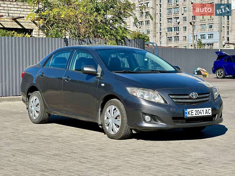 Седан Toyota Corolla 2007 в Днепре