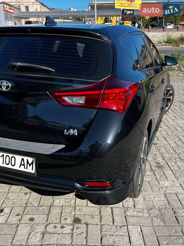 Хетчбек Toyota Corolla 2017 в Рівному