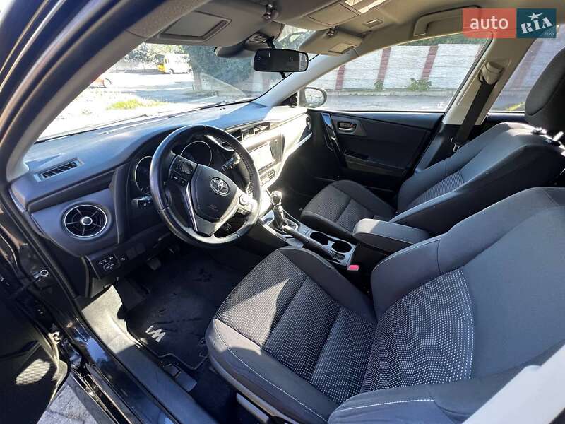 Хетчбек Toyota Corolla 2017 в Рівному