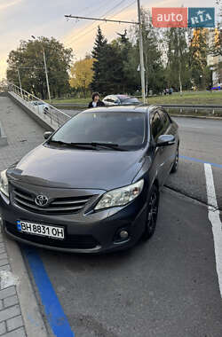Седан Toyota Corolla 2010 в 