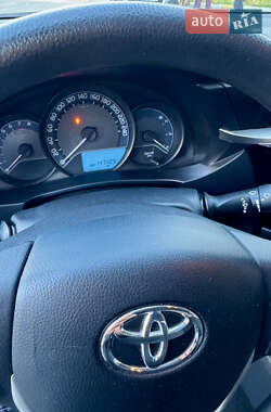 Седан Toyota Corolla 2016 в 