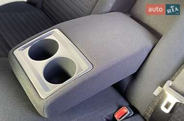 Седан Toyota Corolla 2011 в 