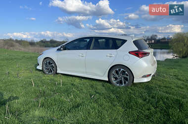 Хетчбек Toyota Corolla 2017 в Кропивницькому