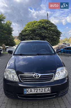 Седан Toyota Corolla 2005 в 