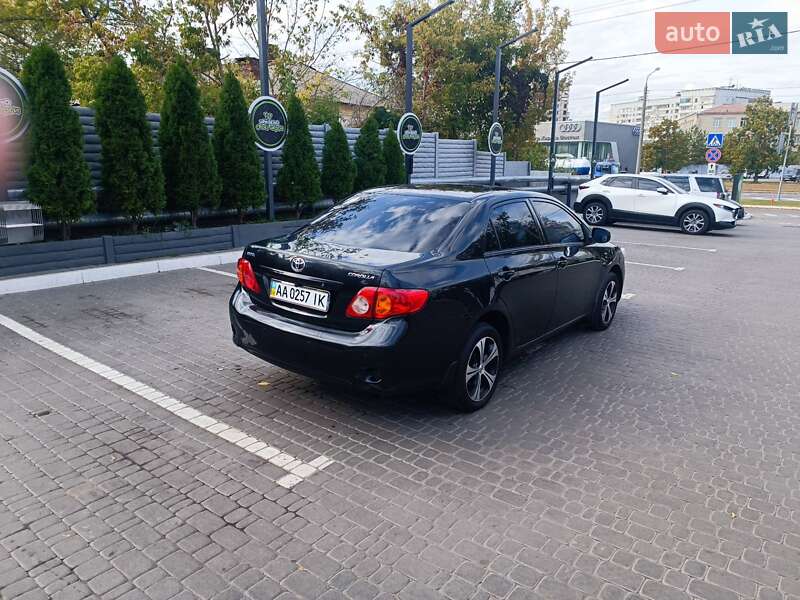 Седан Toyota Corolla 2008 в Харькове