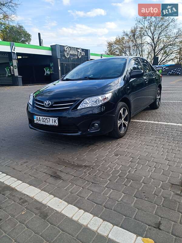 Седан Toyota Corolla 2008 в Харькове