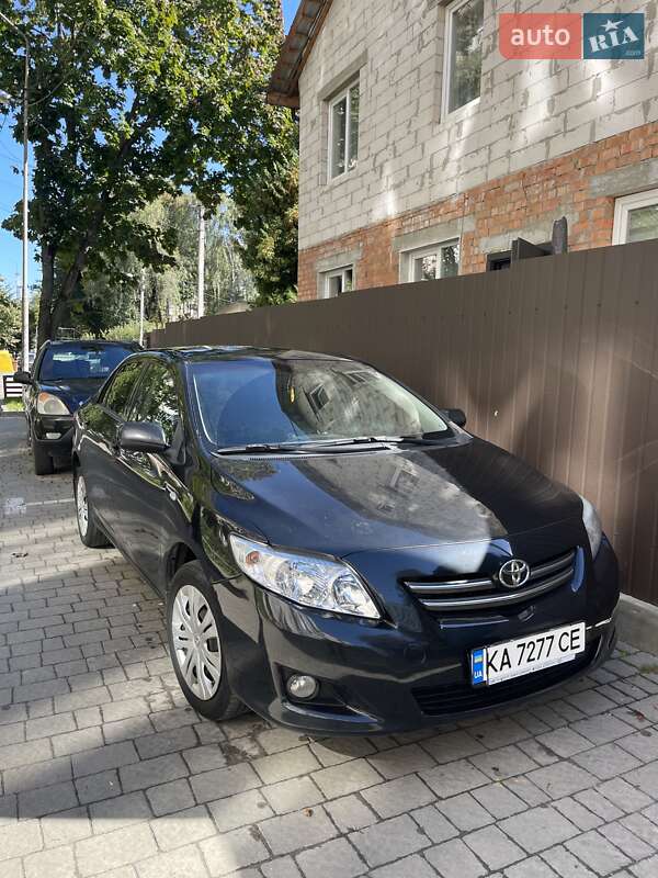 Седан Toyota Corolla 2008 в 