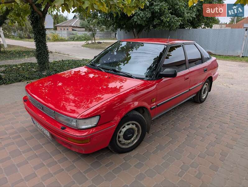 Лифтбек Toyota Corolla 1989 в 