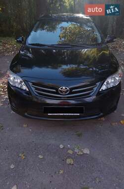Седан Toyota Corolla 2010 в 