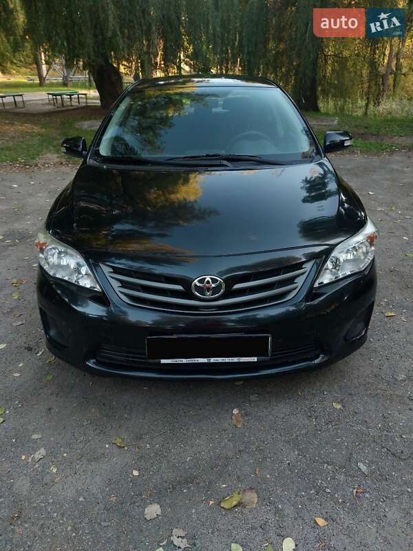 Седан Toyota Corolla 2010 в Харькове