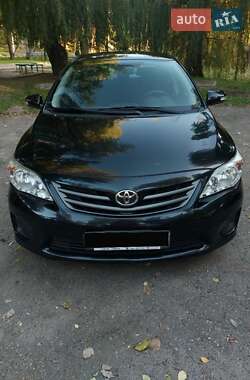 Седан Toyota Corolla 2010 в 