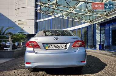 Седан Toyota Corolla 2011 в 
