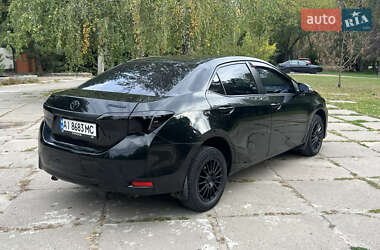 Седан Toyota Corolla 2014 в 