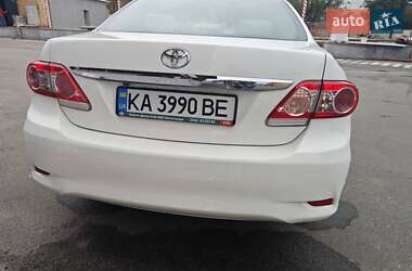 Седан Toyota Corolla 2012 в 