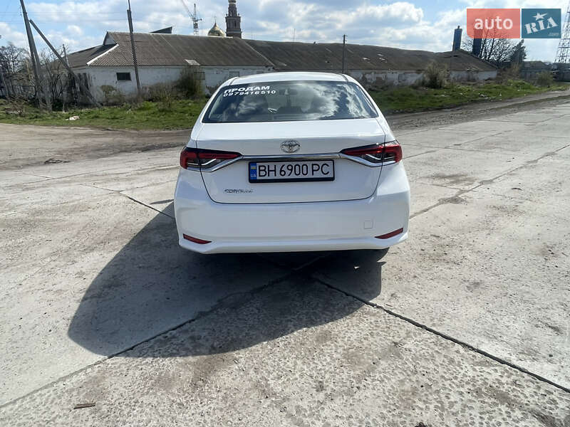 Седан Toyota Corolla 2021 в Подольске