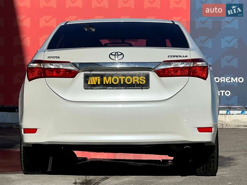 Седан Toyota Corolla 2013 в Києві