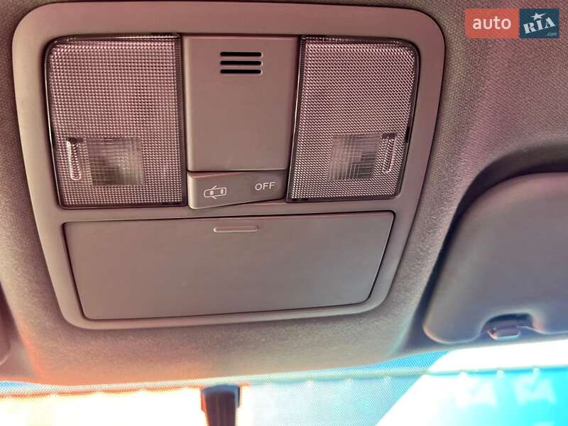 Седан Toyota Corolla 2013 в Києві