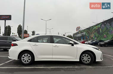Седан Toyota Corolla 2019 в 