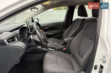Седан Toyota Corolla 2019 в 
