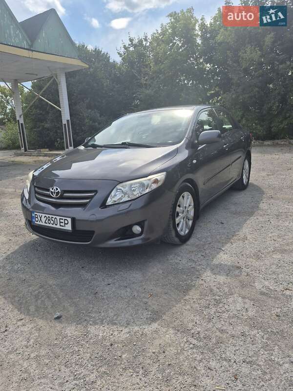 Седан Toyota Corolla 2009 в Скале-Подольской
