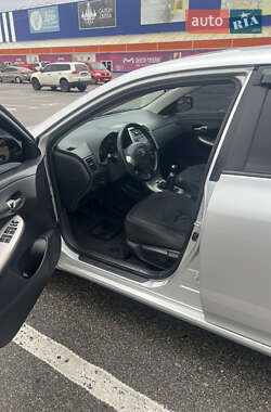 Седан Toyota Corolla 2007 в 