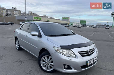 Седан Toyota Corolla 2008 в Києві