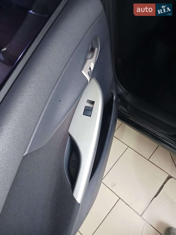 Седан Toyota Corolla 2008 в Житомире