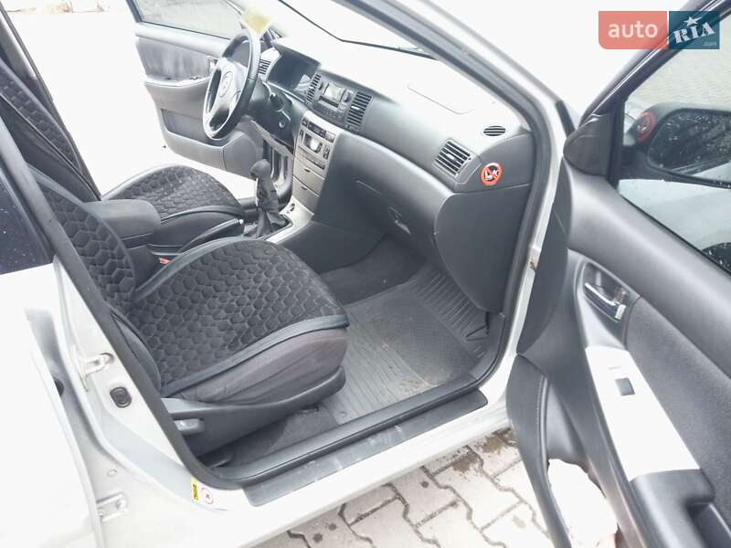 Хэтчбек Toyota Corolla 2002 в Виннице фото 3 Хэтчбек Toyota Corolla 2002 в Виннице