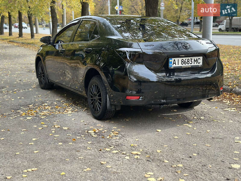 Седан Toyota Corolla 2014 в Харкові