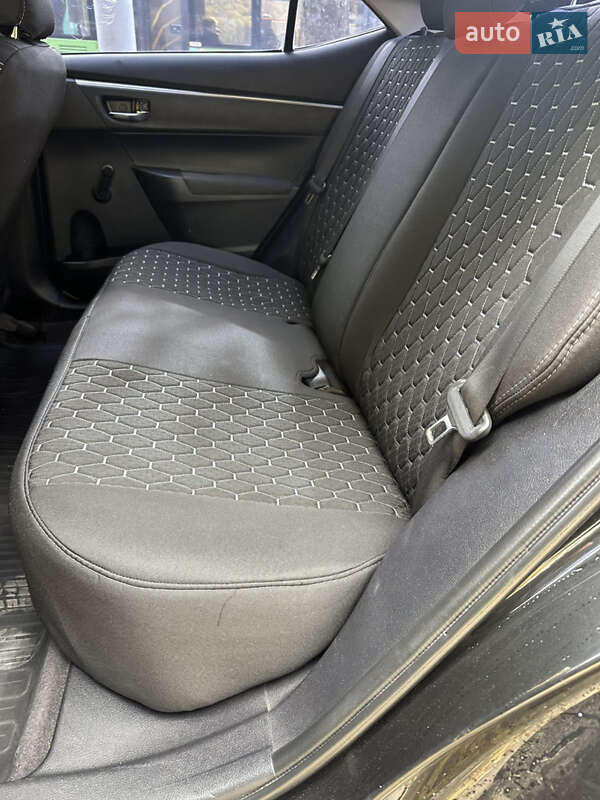 Седан Toyota Corolla 2014 в Харкові