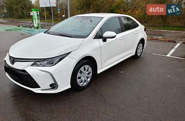 Седан Toyota Corolla 2021 в Киеве
