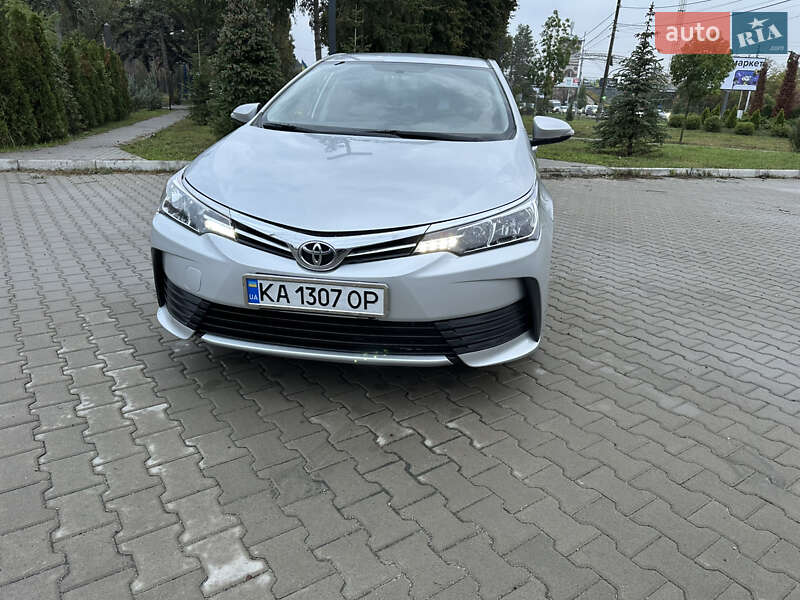 Toyota Corolla 2016