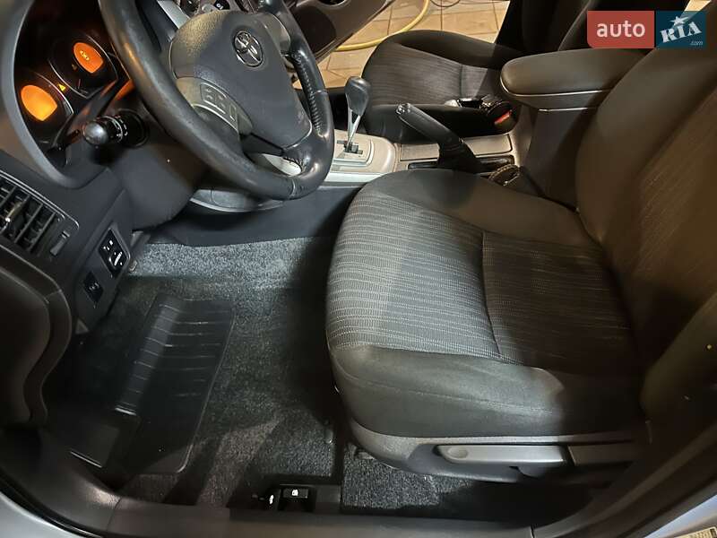 Седан Toyota Corolla 2008 в Конотопе