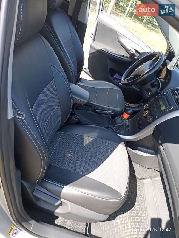 Седан Toyota Corolla 2008 в Черкассах фото 12 Седан Toyota Corolla 2008 в Черкассах