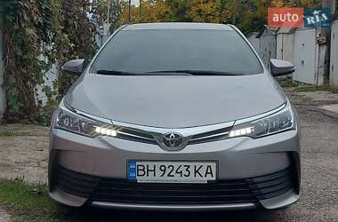 Седан Toyota Corolla 2018 в Одессе