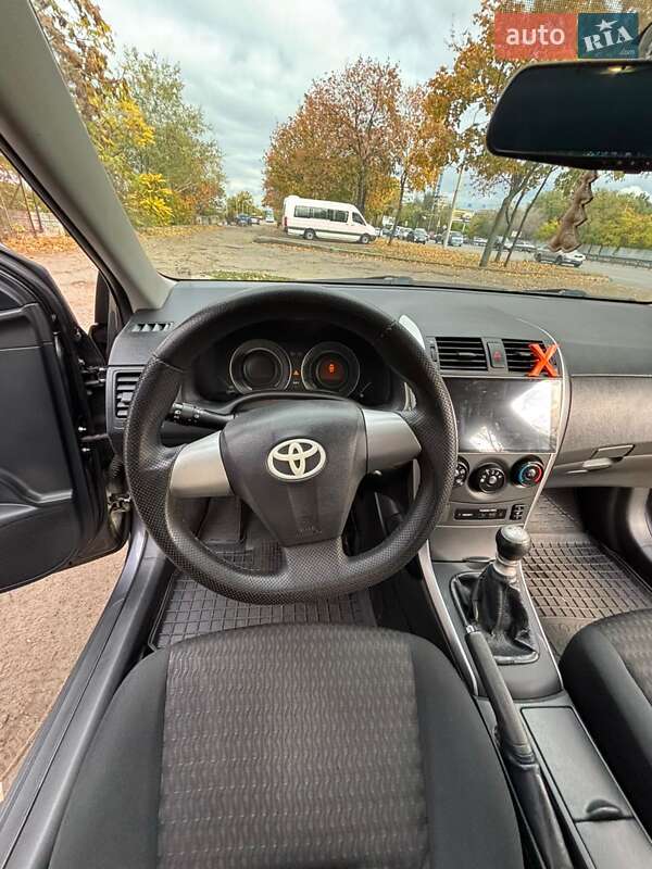 Седан Toyota Corolla 2010 в Днепре фото 24 Седан Toyota Corolla 2010 в Днепре