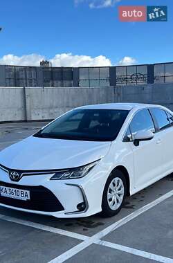 Седан Toyota Corolla 2020 в Киеве