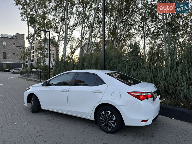 Седан Toyota Corolla 2018 в Киеве фото 8 Седан Toyota Corolla 2018 в Киеве