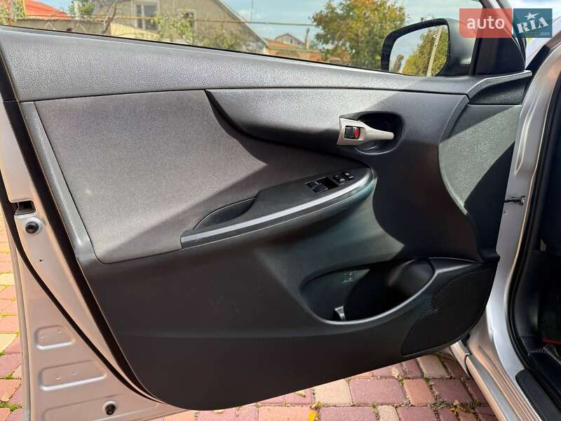 Седан Toyota Corolla 2009 в Одессе