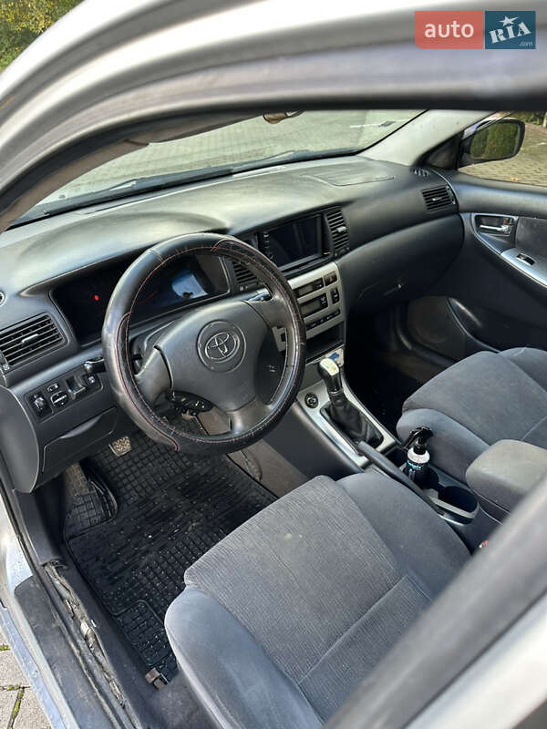 Універсал Toyota Corolla 2003 в Львові