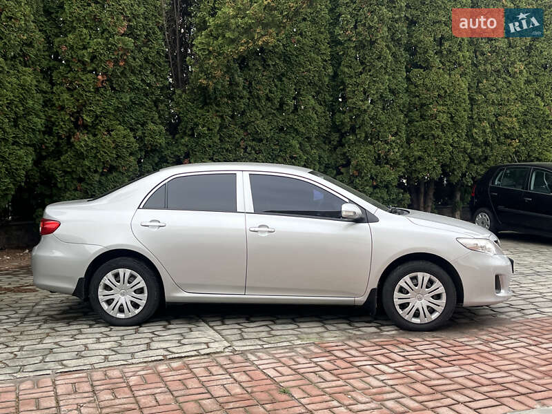 Седан Toyota Corolla 2011 в Белой Церкви