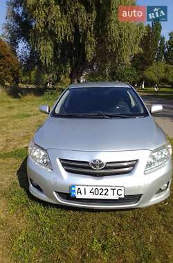 Седан Toyota Corolla 2007 в Гребенках