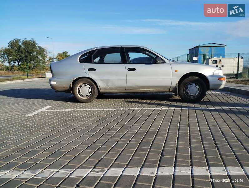 Хэтчбек Toyota Corolla 1995 в Татарбунарах